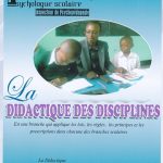 Une branche qui applique les lois, les règles, les principes et les prescriptions dans chacune des branches scolaires. La visée principale du cours de didactique des disciplines en 4ème année des humanités Pédagogiques consiste à sensibiliser les futurs enseignants et à faire acquérir par ces derniers des connaissances de base sur les situations didactique spécifiques à chaque discipline scolaire enseignée à l'EP. Les observations des faits en situations didactiques à l'école primaire par les futurs enseignants constituent le point de épart de ce cours.  Pour ce faire, le professeur amènera les futurs enseignants à l'école primaire pour assister aux leçons-types. Chaque observation sera préparée et portera sur les points essentiels qui permettront aux futurs enseignants de découvrir progressivement quelques principes et méthodes d'enseignement ou d'apprentissage. A l'issue de chacune des observations, une évaluation sera faite, suivie de commentaires et de la synthèse du professeur. Il convient de noter qu'à ce niveau, les futurs enseignants ne front pas des leçons d'essai, mais ils assisteront uniquement aux leçons-types et seront enseignées en tenant compte de la progression des matières retenues dans le programme National. Le professeur commencera ainsi ses enseignement par la didactique des disciplines en dégageant la notion de celle-ci et d'autres concepts y afférents ainsi que la classification. En suite il parlera de l'étude du programme national du primaire à travers lequel seront dégagés les finalités et les objectifs de l'enseignement national, les groupes de disciplines, leurs contenues et directives méthodologiques ainsi que la grille-horaire. Pour mener à bien cette activité et pour une bonne formation de futurs enseignants, le professeur exigera à chacun d'eux de posséder le programme national comme document de référence.